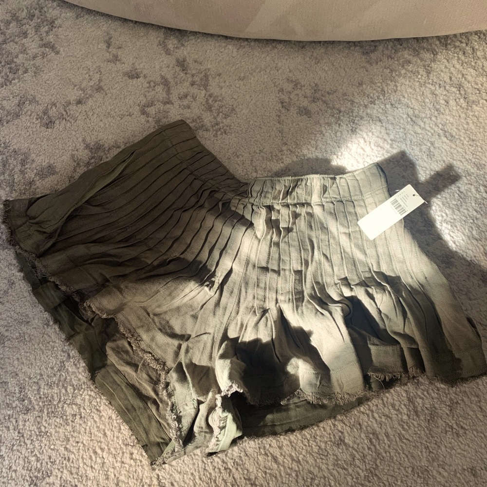 Anthropology short palazzo shorts size 6- new